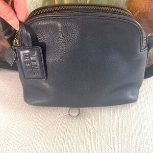 Vintage Nine West Crossbody! Grey color!